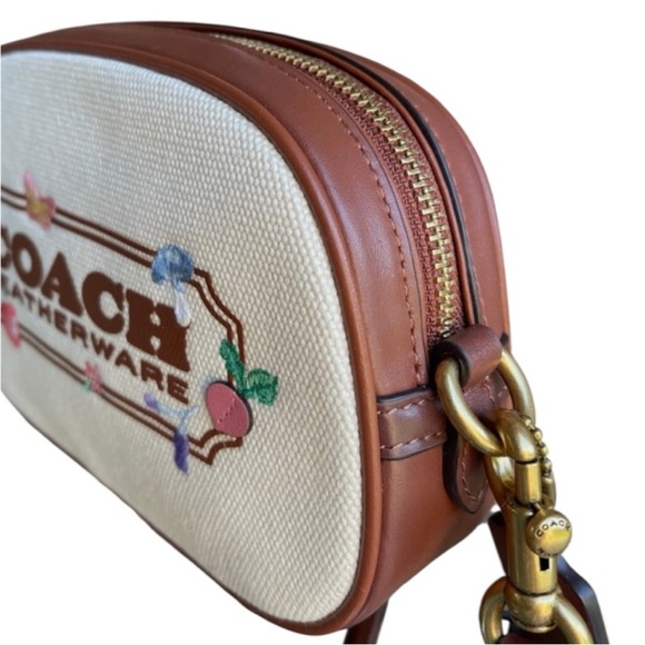 Coach Leatherware Camera Bag Badge Embroidered Veggie Garden - Picture 3 of 7